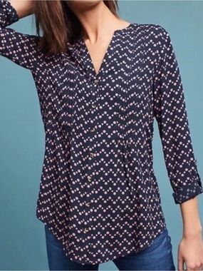 Anthropologie Maeve Navy Pink Dot Pintuck Roll Tab Viscose Blouse M